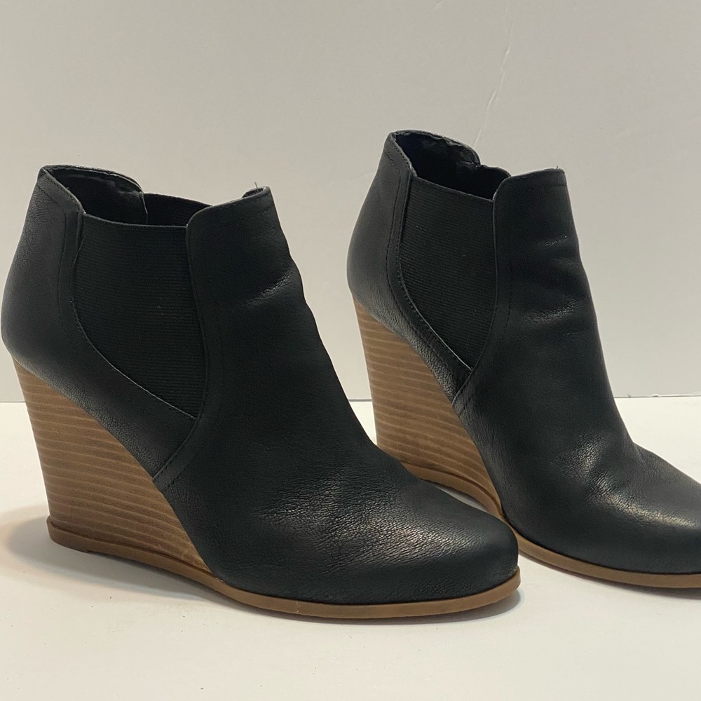 Audrey Brooke ankle boots